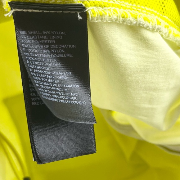 EUC Small The North Face Women’s Class V Windbreaker Neon Yellow - Picture 4 of 6